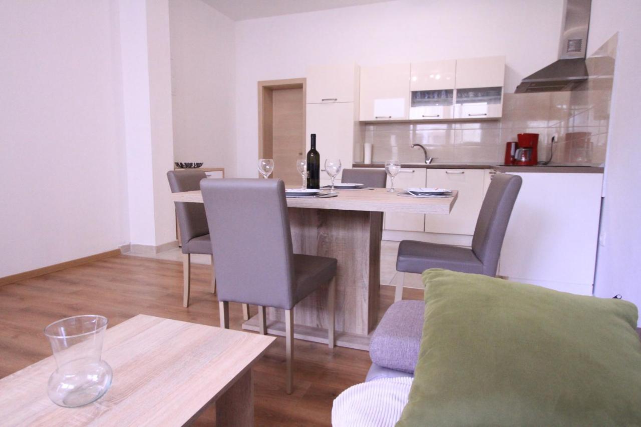 פודסטראנה Apartman Darija מראה חיצוני תמונה