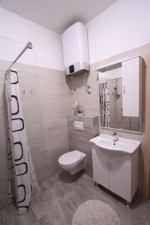 פודסטראנה Apartman Darija מראה חיצוני תמונה
